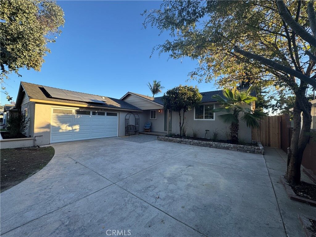 Property Photo:  1344 E Mayfair  CA 92867 