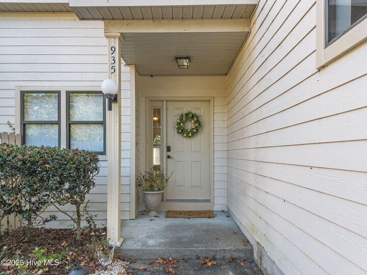 Property Photo:  935 Birch Creek Drive  NC 28403 