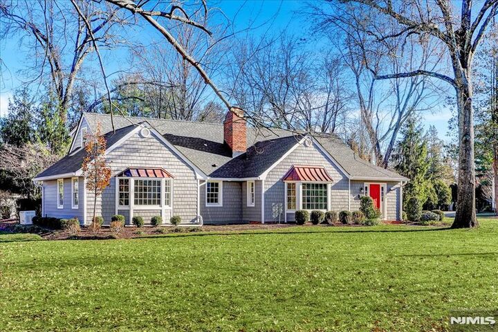 Property Photo: 632 Fairview Place NJ 07481