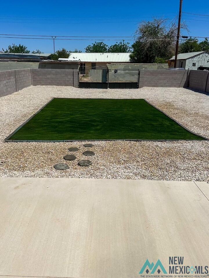 Property Photo: 2308 Sage Street NM 88220