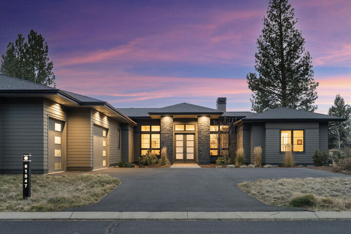 Property Photo:  61547 Hosmer Lake Drive  OR 97702 