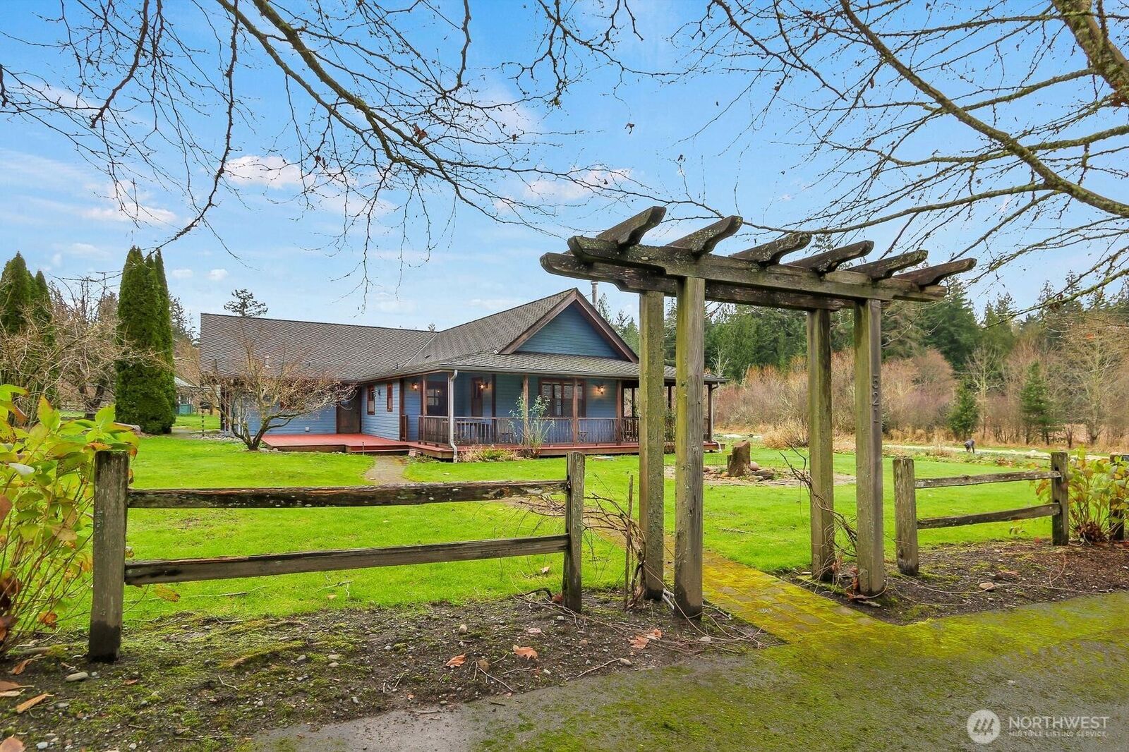 Property Photo: 521 Redmond Fall City Road SE WA 98053