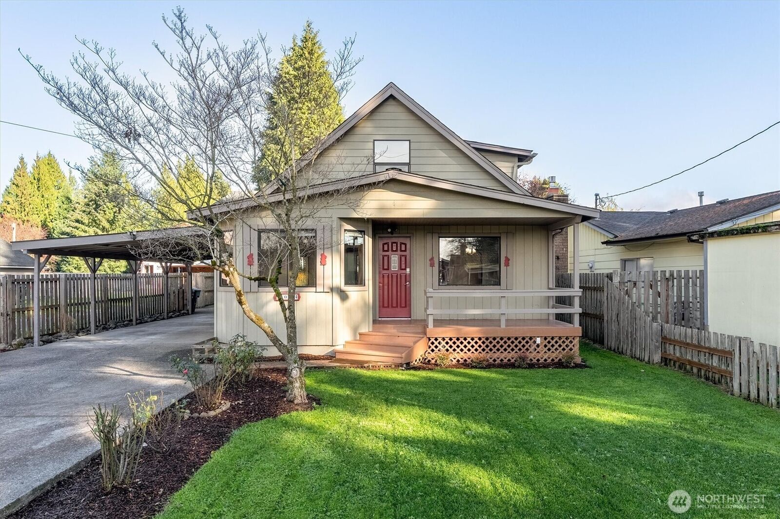 Property Photo:  3004  Oak Street  WA 98632 