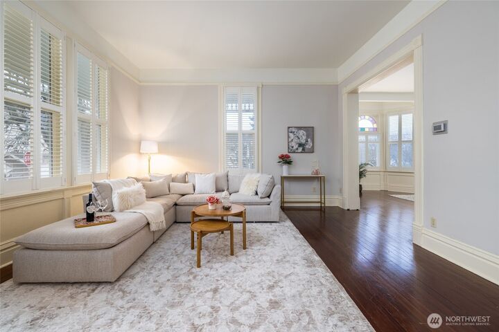 Property Photo:  303  Benton Street  WA 98257 