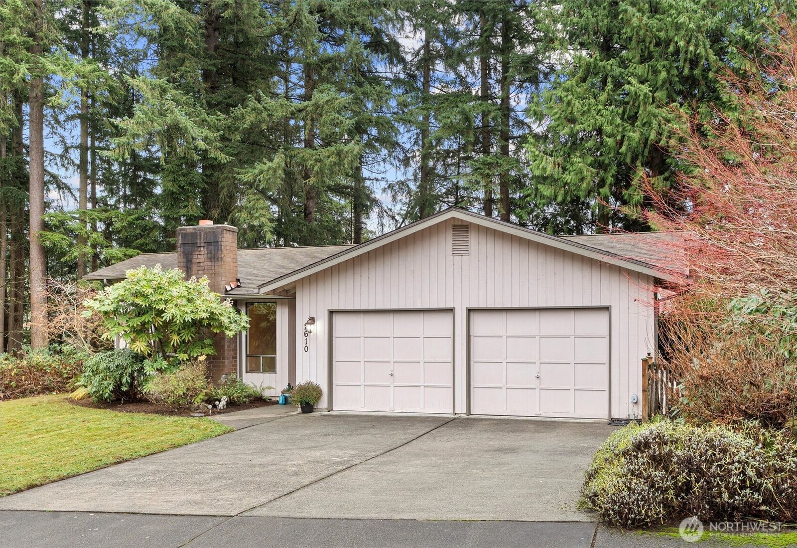 Property Photo:  2610  81st Place SE  WA 98203 