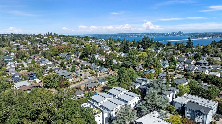 2527  29th Avenue S A  Seattle WA 98144 photo