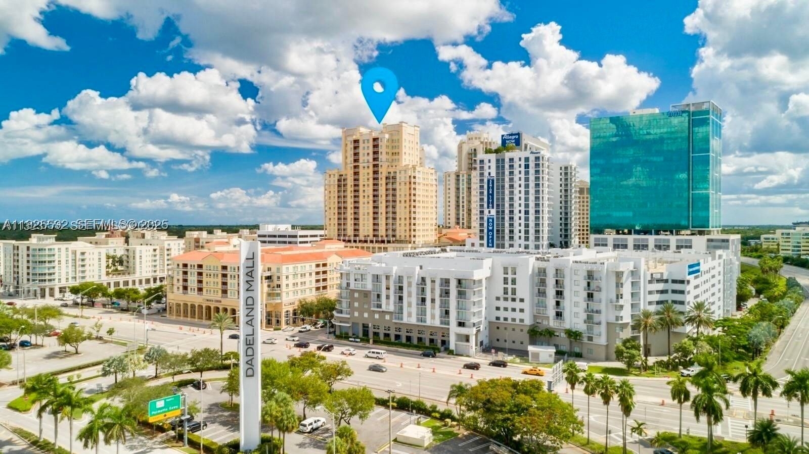 Property Photo: 7350 SW 89th St 607S FL 33156