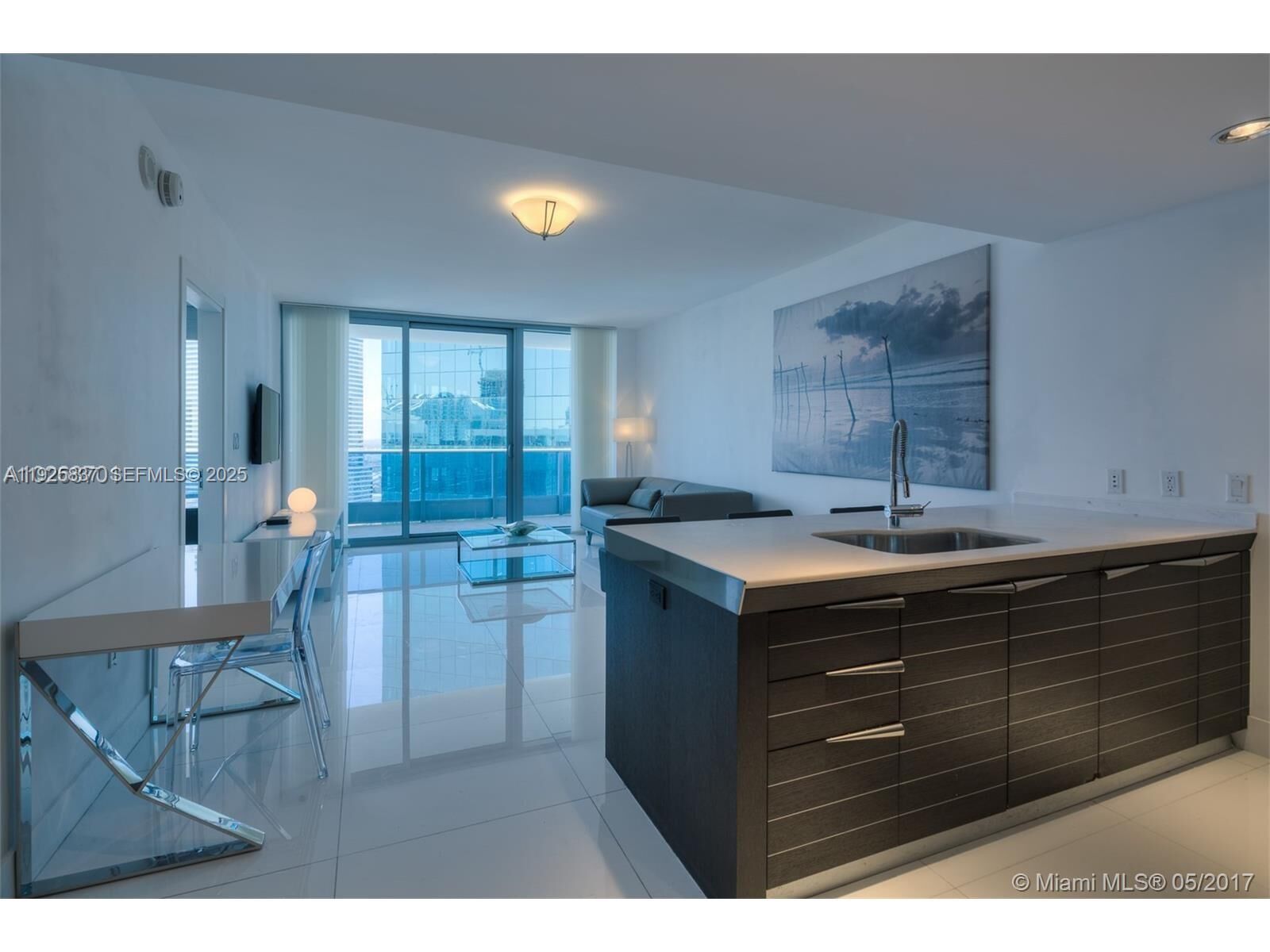 Property Photo: 200 Biscayne Boulevard Way 4309 FL 33131