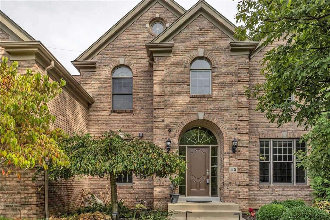 Property Photo: 110 Merlin Dr PA 15317