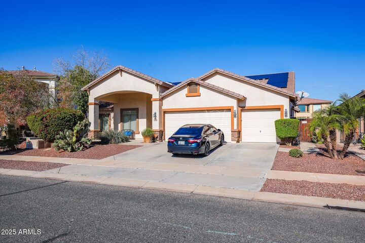 Property Photo: 15850 W Mercer Lane AZ 85379