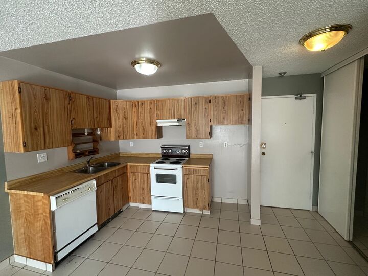 Property Photo: 1122 King Albert Avenue 104 BC V3J 1X7