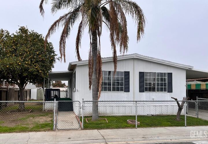 1501 Calcuta 5  Bakersfield CA 93304 photo