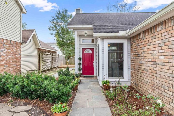 Property Photo: 13536 S Fairview Ave LA 70816