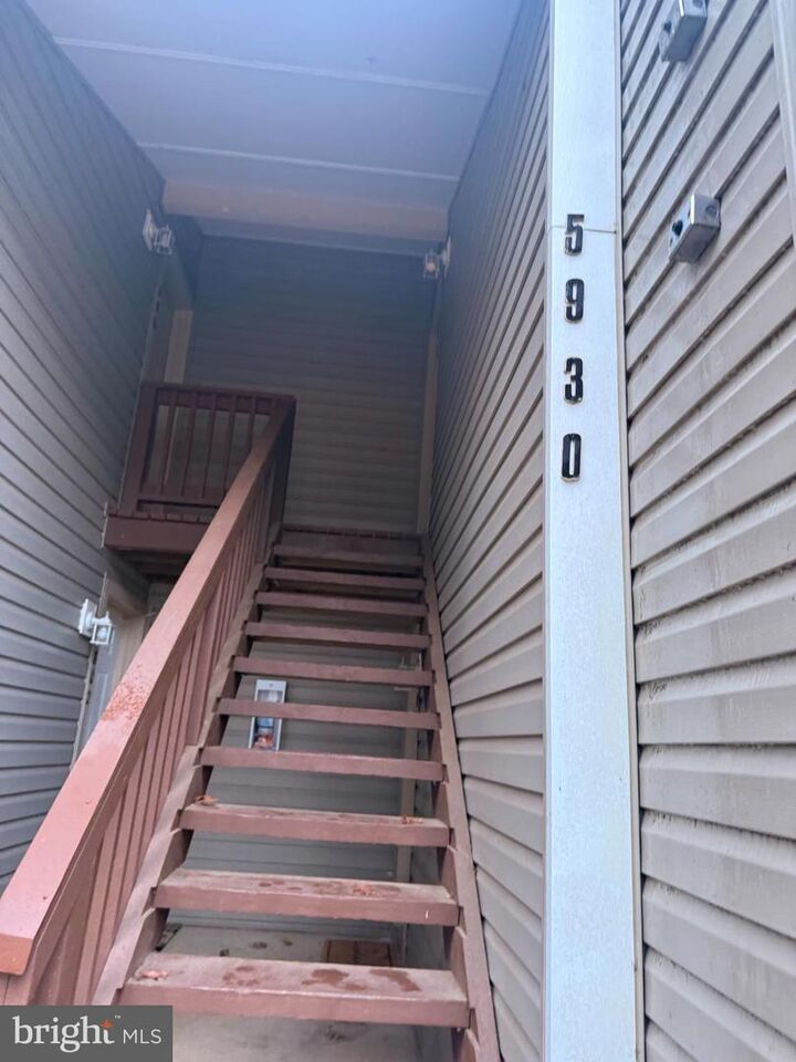 Property Photo:  5930 Watch Chain Way 806  MD 21044 