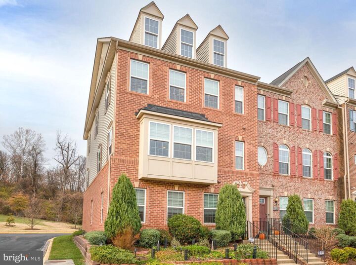 Property Photo: 2538 Baldwin Crescent NE DC 20018