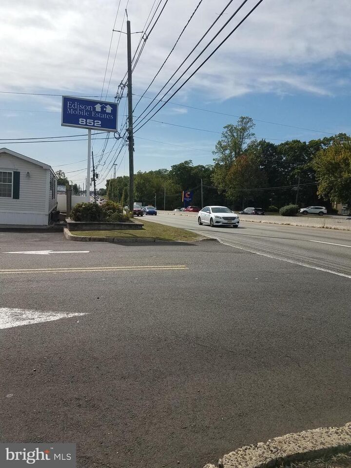 Property Photo: 852 US Route 1 Highway N NJ 08817