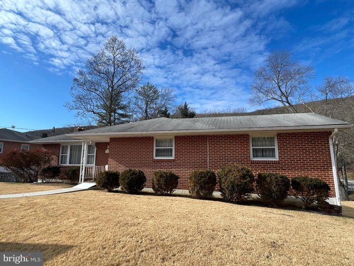 Property Photo: 1806 Holland Street MD 21502