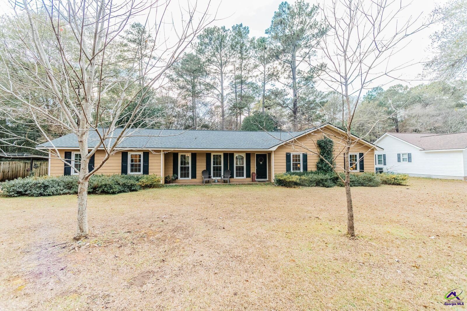 Property Photo: 1009 N Davis Drive GA 31069