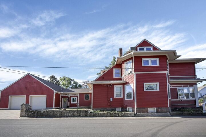 Property Photo: 118 N Oak Avenue OH 43105