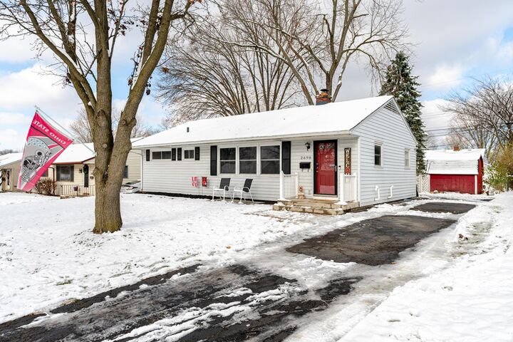 Property Photo: 2698 Shrewsbury Road OH 43221