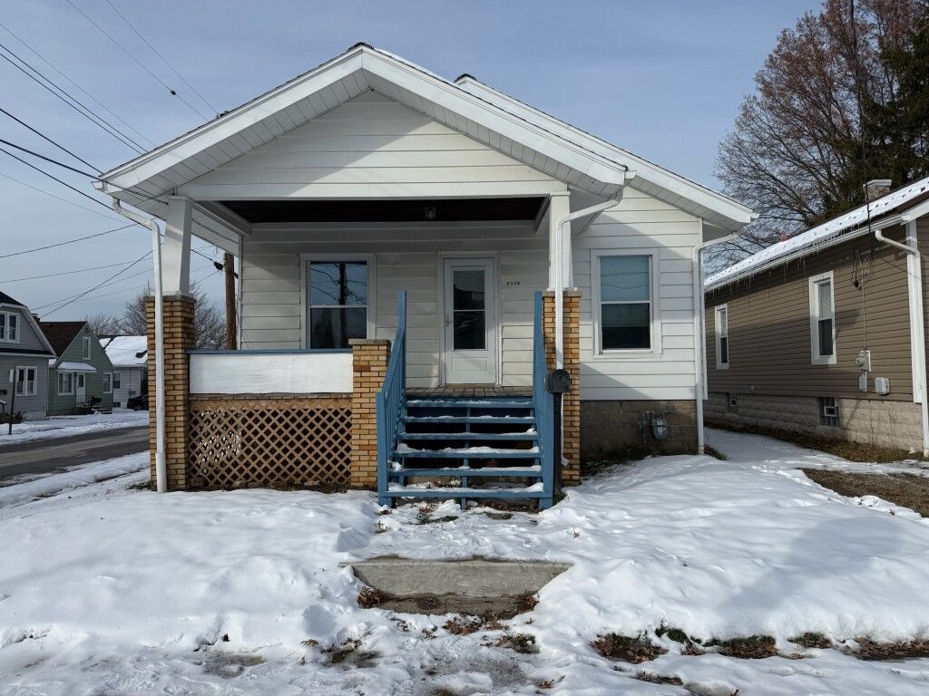 Property Photo: 3002 Rose Avenue PA 16510