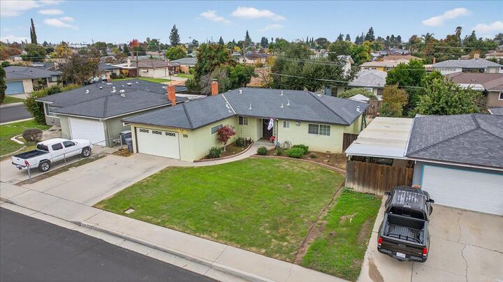 Property Photo:  1334 Karen Avenue  CA 93612 