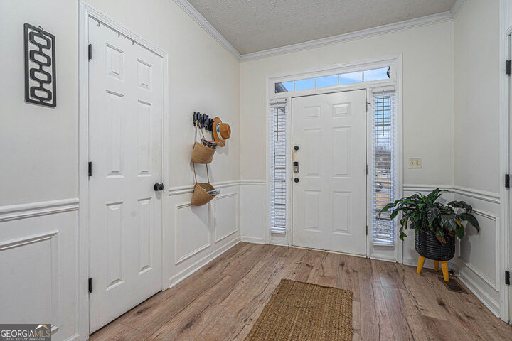 Property Photo:  350 Lazy Willow Lane  GA 30044 