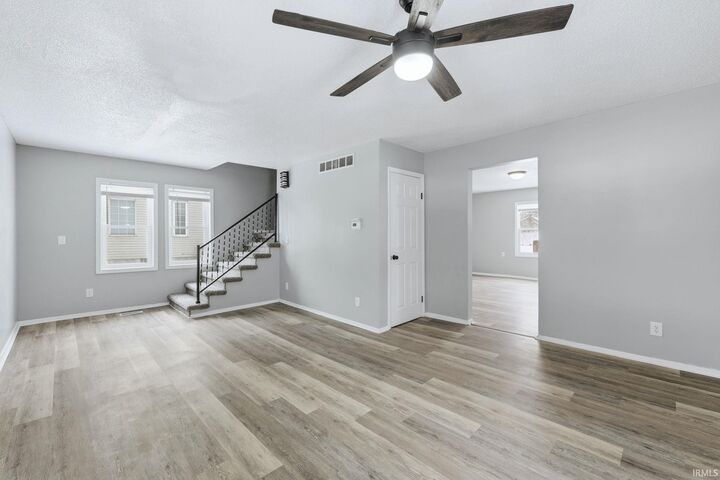 Property Photo: 1429 E Lewis Street IN 46803