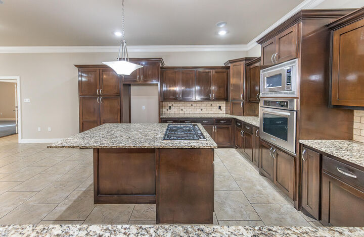 Property Photo:  10110 Peoria Avenue  TX 79423 