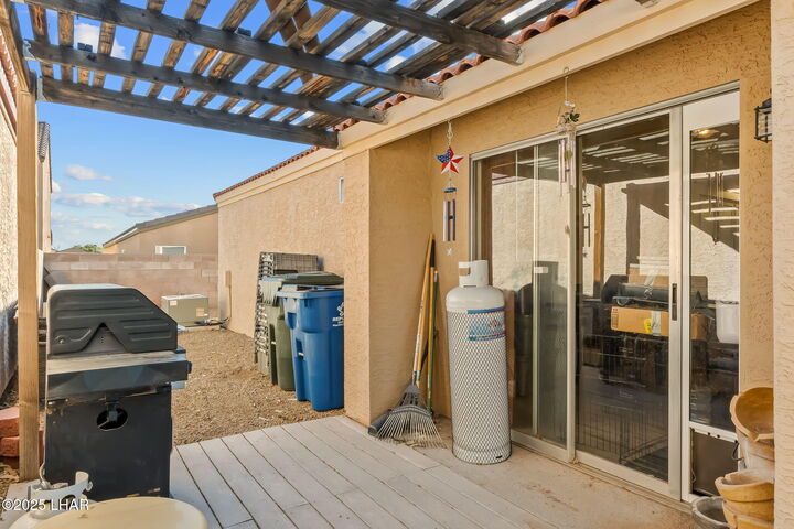 Property Photo: 1132 Cibecue Dr AZ 86442