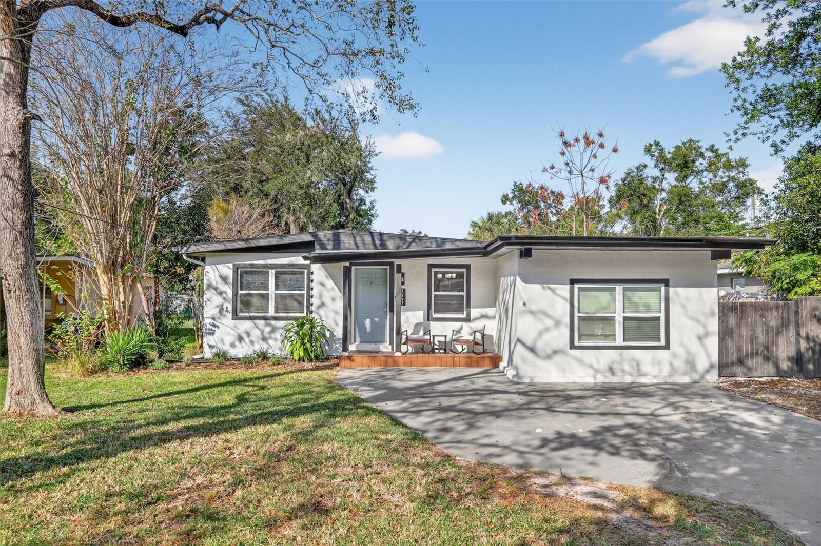 Property Photo:  1847 Azalea Avenue  FL 32789 