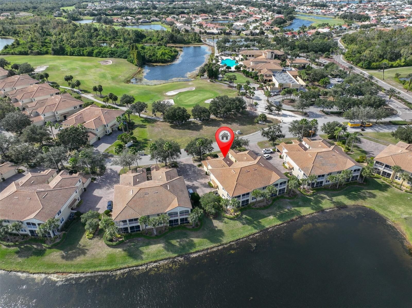 Property Photo:  1324 Emerald Dunes Drive  FL 33573 