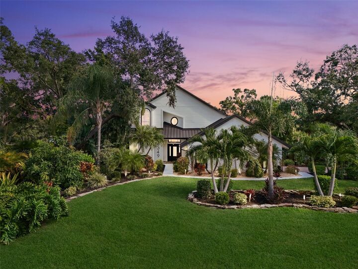 Property Photo:  6349 Ravenwood Way  FL 34243 