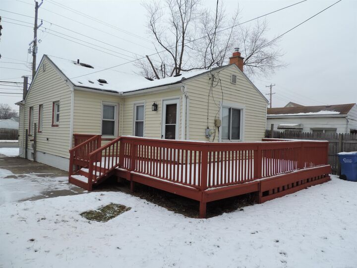 Property Photo:  11036 Stephens Road  MI 48089 