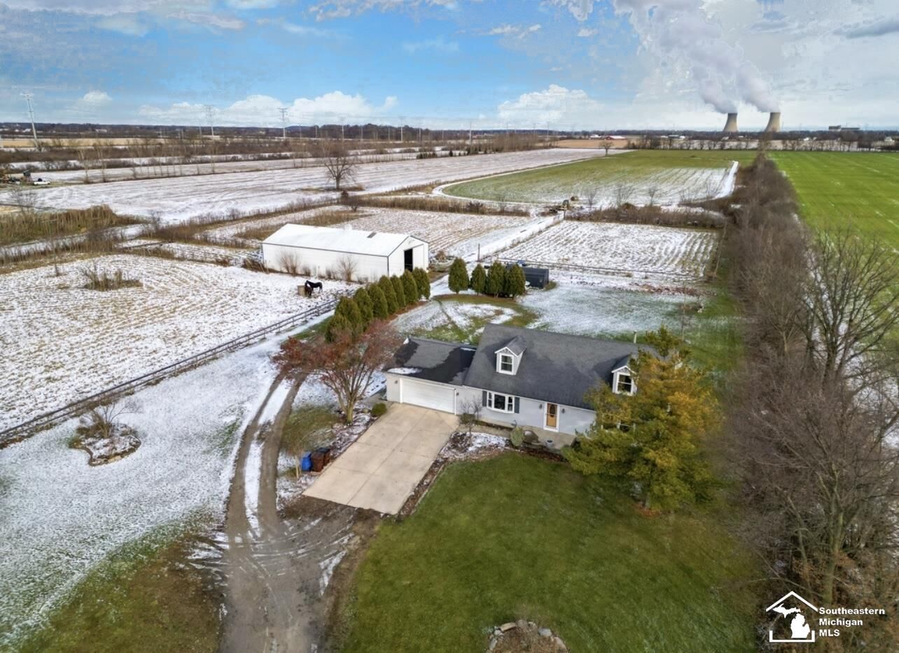 Property Photo: 6156 Williams Road MI 48166