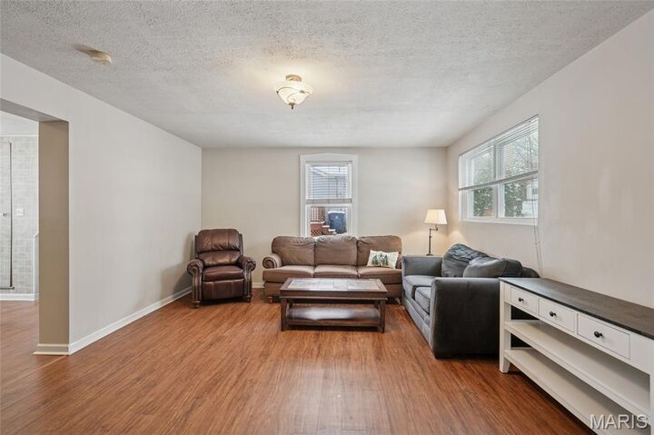 Property Photo: 609 Henry Street MO 63090