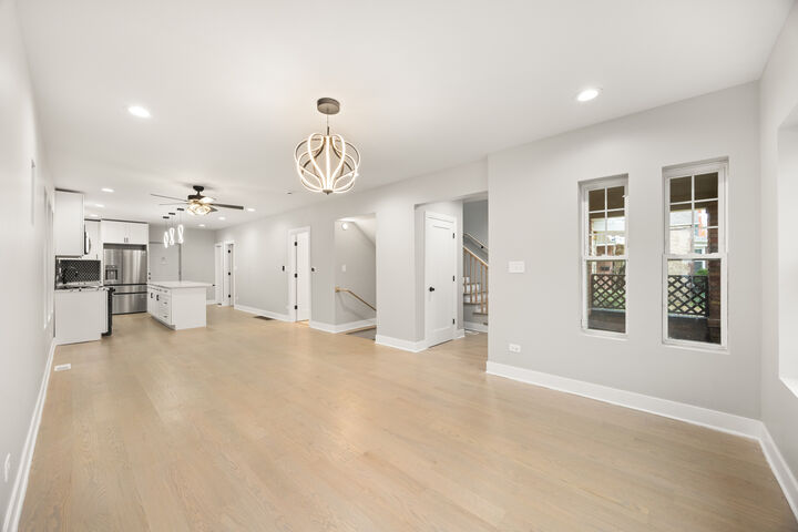 Property Photo: 6748 S Indiana Avenue IL 60637