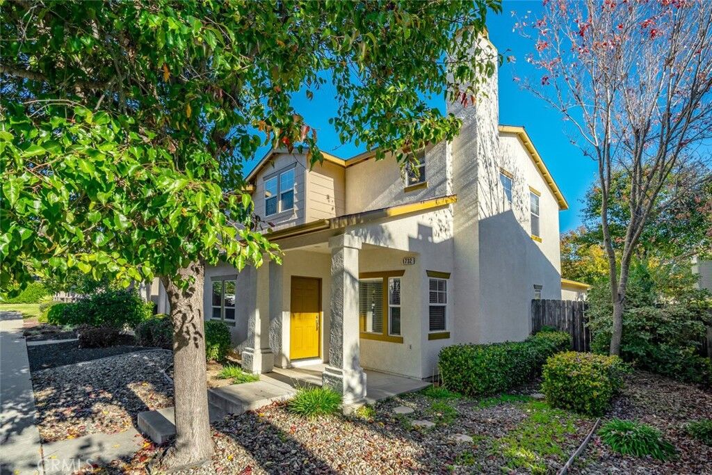 Property Photo:  1732 Singletree Court  CA 93405 
