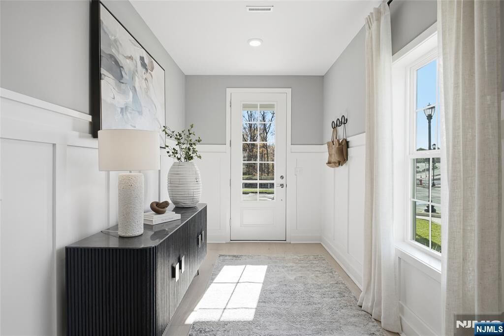 Property Photo:  6 Belmont Place  NJ 07036 