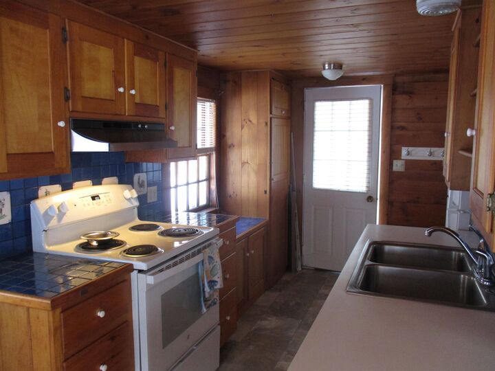 Property Photo: 48A Perkins Lane NH 03084