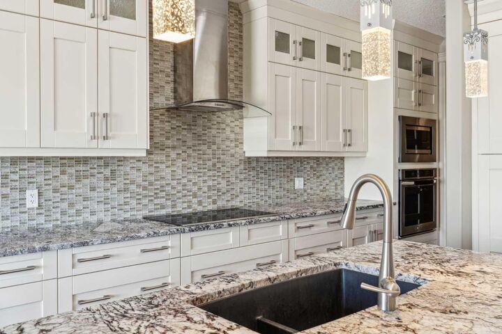 152 Evansborough Way NW  Calgary AB T3P 0M5 photo