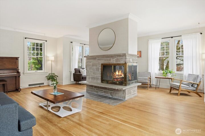 Property Photo: 1004 Boyer Avenue WA 99362