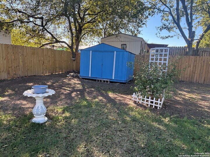Property Photo: 5302 Cabana Dr TX 78154