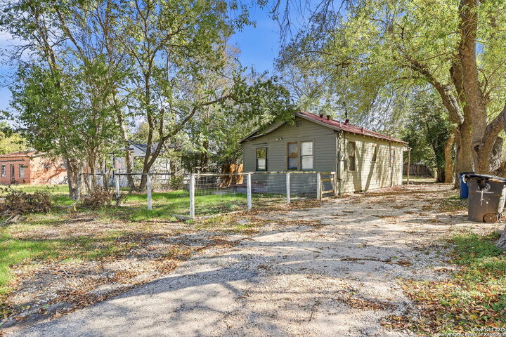 Property Photo:  1825 W Mill  TX 78130 