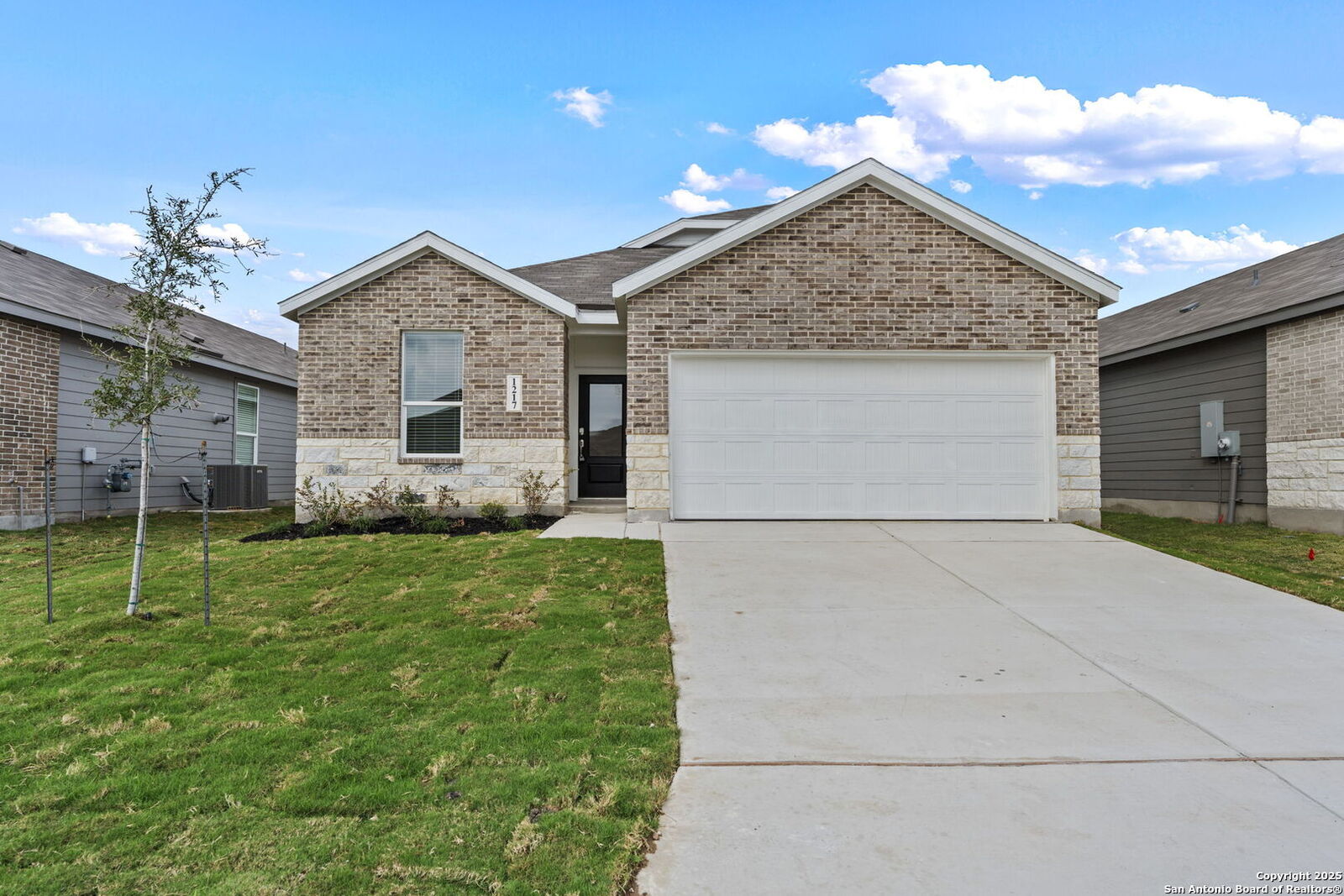 Property Photo: 1217 Twisted Creek TX 78130