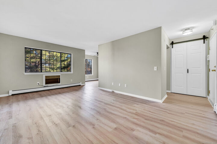 Property Photo: 125 Warner Hill Road 20 CT 06614