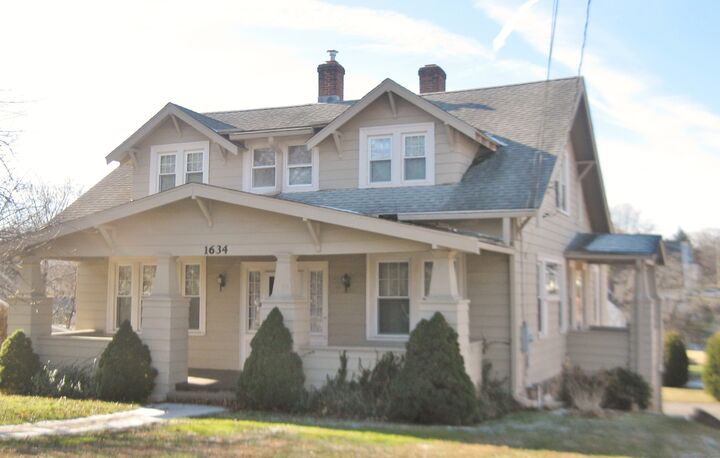 Property Photo: 1634 Stanley Street CT 06053