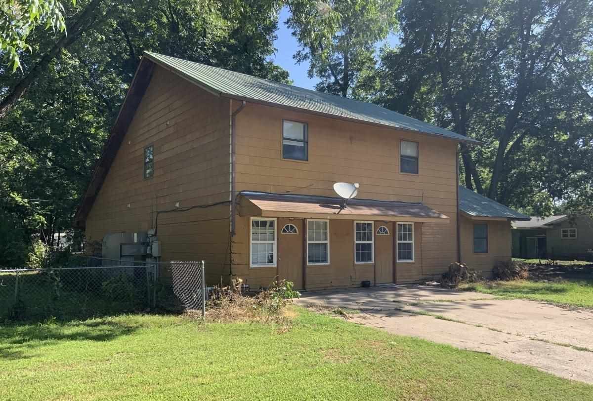 Property Photo: 211-213 E French Avenue OK 74059