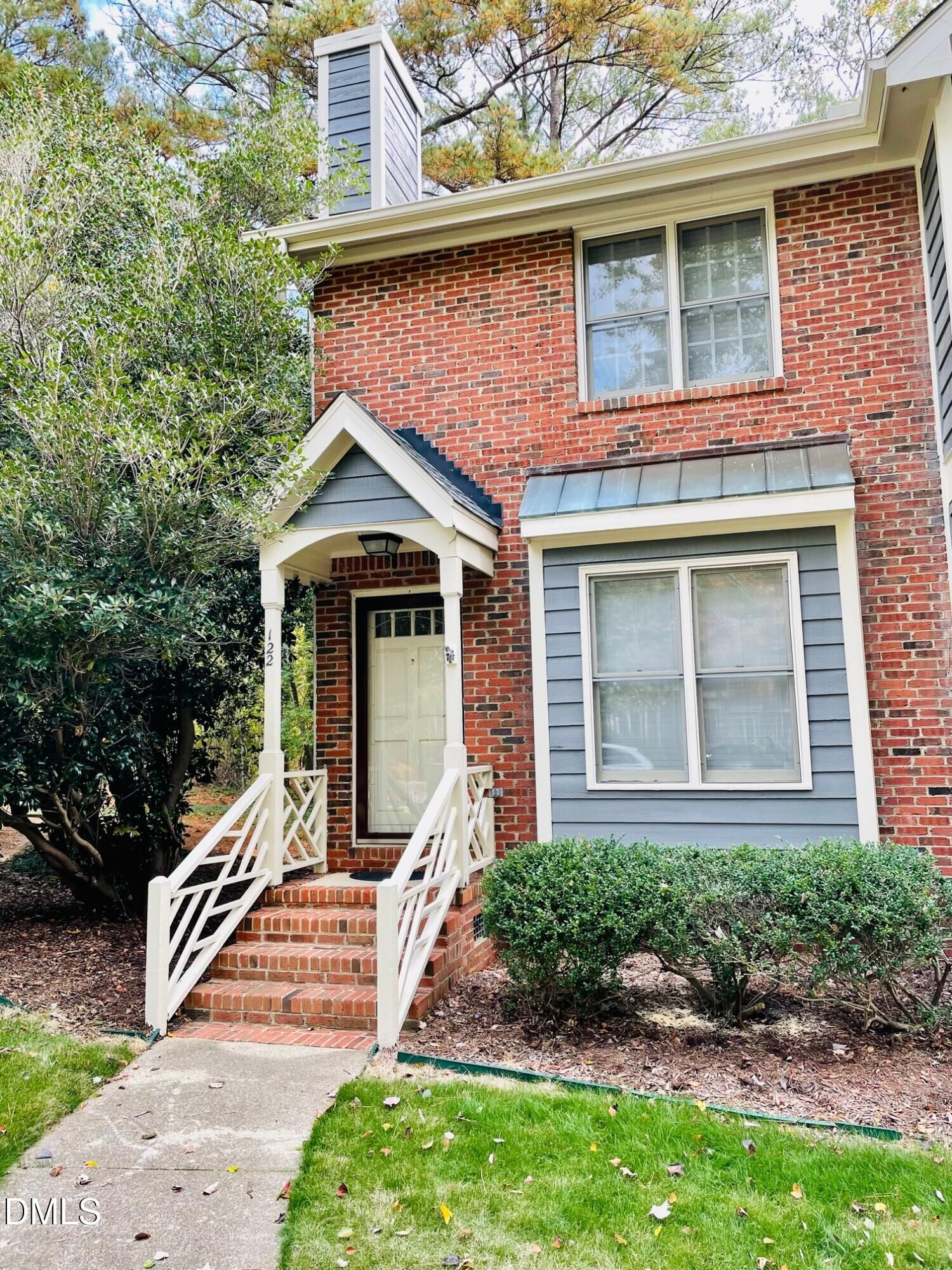 Property Photo: 122 Winners Circle NC 27511