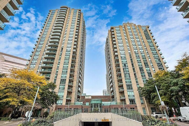 Property Photo:  22 Olive Avenue 2606  ON M2N 7G6 